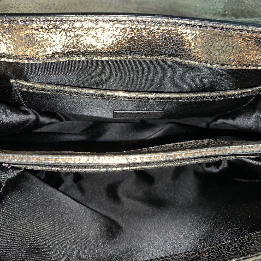 Gucci Metallic Python 1973 Clutch - image 4